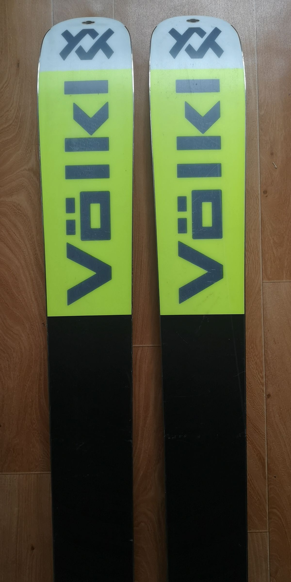 Горные лыжи Volkl 154