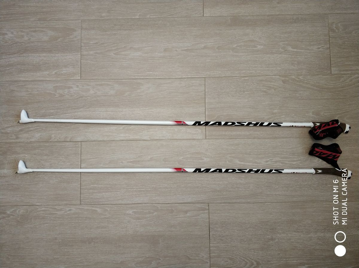 палки madshus 120см. палки лыжные madshus 130. лыжные палки madshus. лыжные палки madshus activesonic jr. лыжные палки madshus nano carbon race 100 uhm.