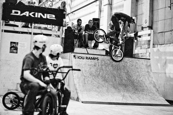    bmx    Ride Town    ( )
