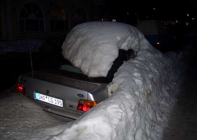Кабриолет под снегом