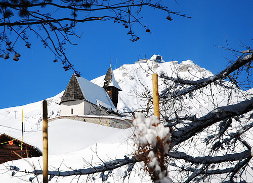 Верхняя церковь во внутренней Арозе