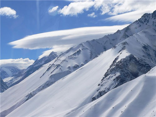 Так наползает непогода и наступает нелетка. Но КАК она это делает!