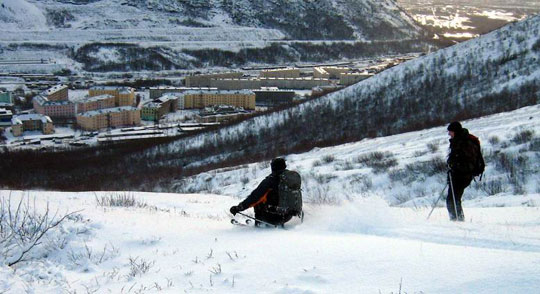 Назад в поселок