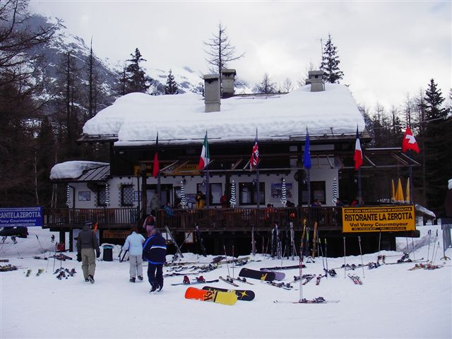 áëàãî âûáîð øèðîêèé - åñòü åùå îäèí íàïðîòèâ ñ âêóñíûì çàâàðíûì êîôå è íàñûùåííûì ãëèíòâåéíîì