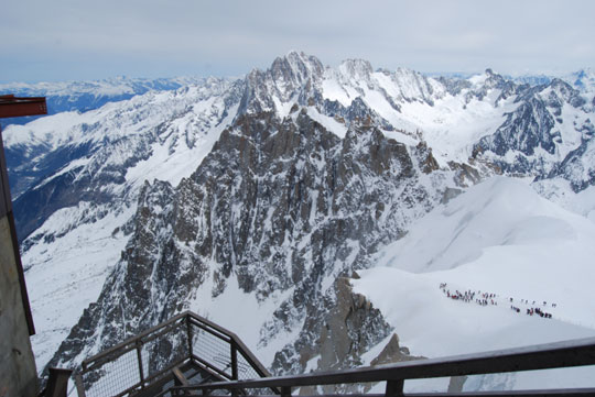 Люди, идущие в Белую Долину