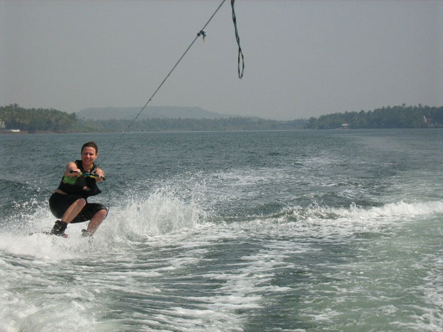 ����� � ���