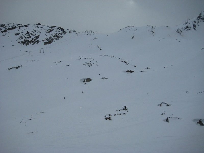 Верхняя часть горы Whistler с одиноким катальщиком