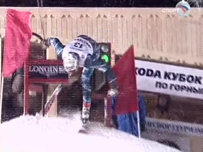 Аксель Лунд пролезает в калитку Longines