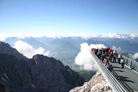  ,     4 Berge Skischaukel,        , Dachstein      ,      . ,   ,    .