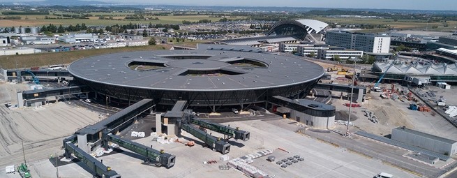 Best terminal. Лион-сент-Экзюпери аэропорт Калатрава. Аэропорт Лион сент Экзюпери. Лион город во Франции аэропорт. Аэропорт сент-Экзюпери (LYS), Франция.