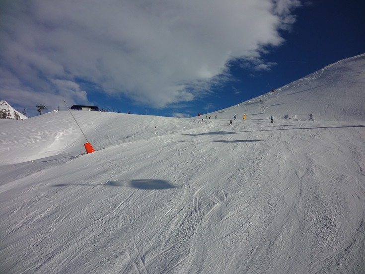 Горнолыжка златоуст. Веб камеры юрманка горнолыжный комплекс веб камера. Новая зеландия горнолыжные курорты. Камера горнолыжки. Эрзурум турция горнолыжный курорт.