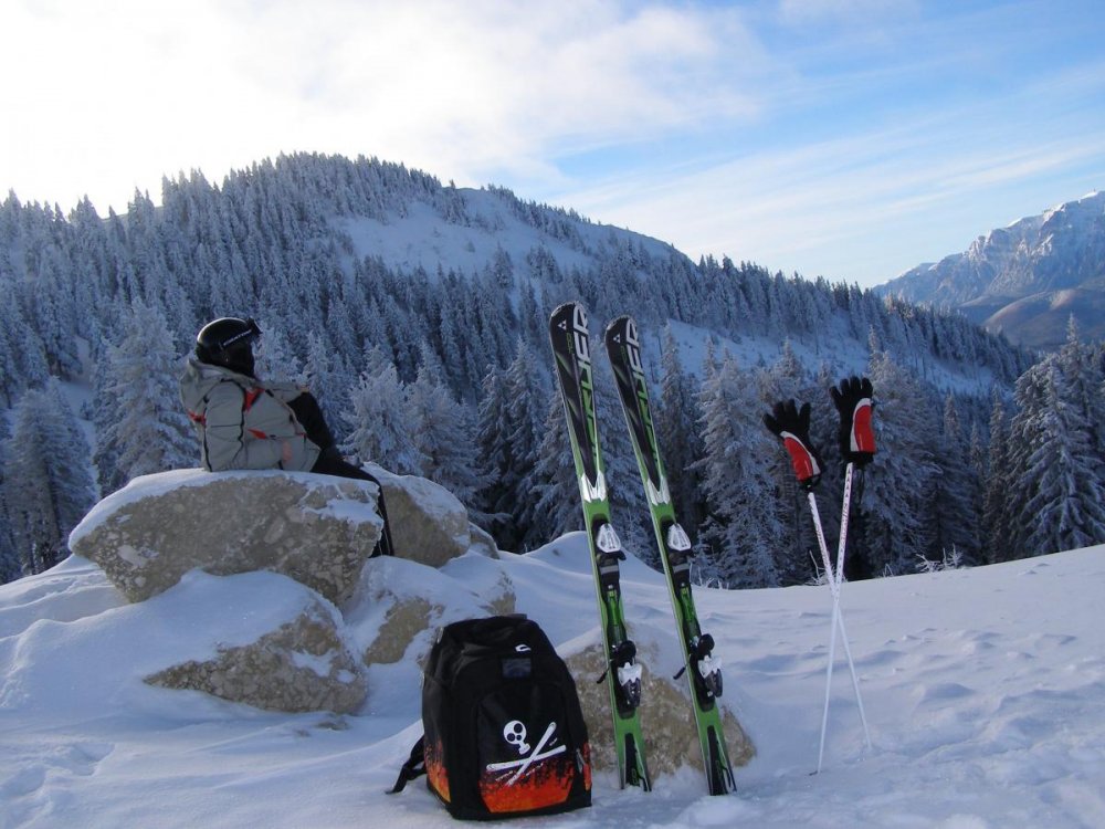 Ski r. Синая Румыния горнолыжный курорт. Румыния горнолыжные курорты. Poiana-Brasov-Ski-Resort.
