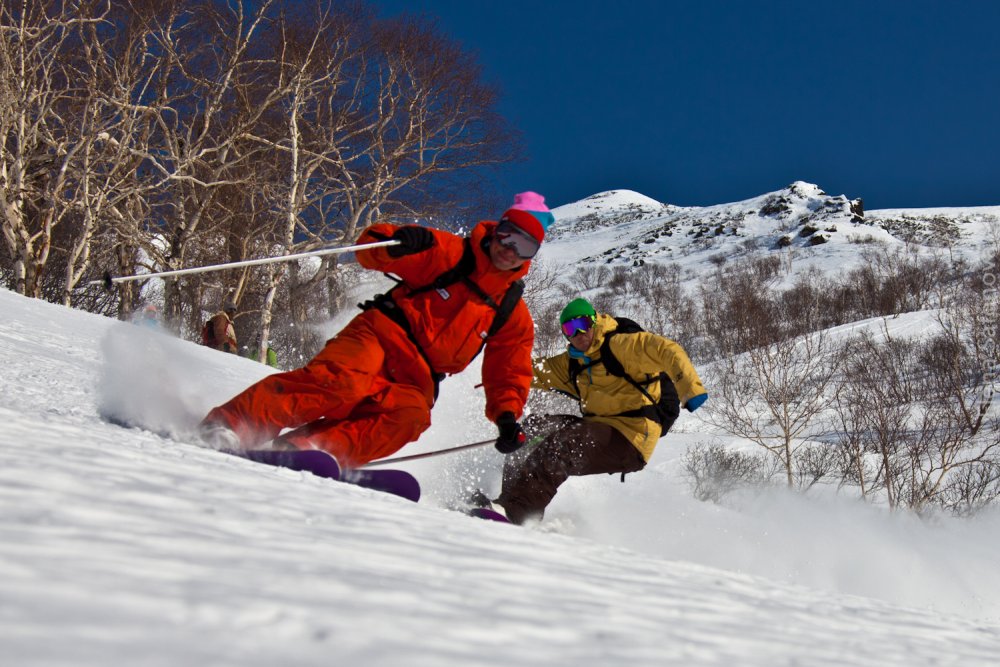 камчатка зимой туристы. прогулки на снегоходах на камчатке. скаут камчатка. скауты россии орюр. хели-ски и бэккантри.